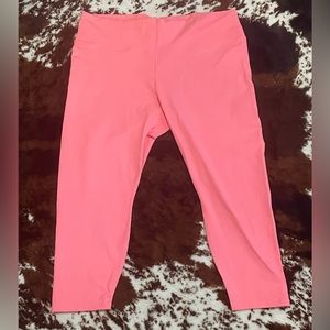 4x Fabletics Powerhold Leggings